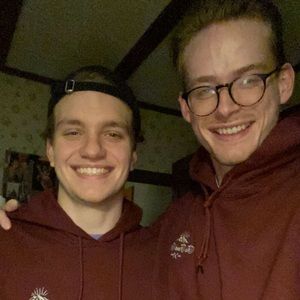 Meet your Posher, Devin